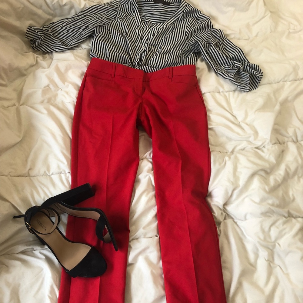 Columnist EXPRESS Red Straight legs